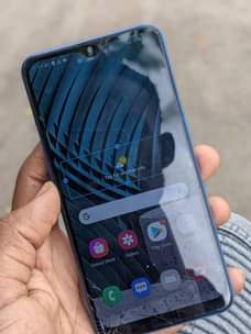 A picture of Samsung a10s