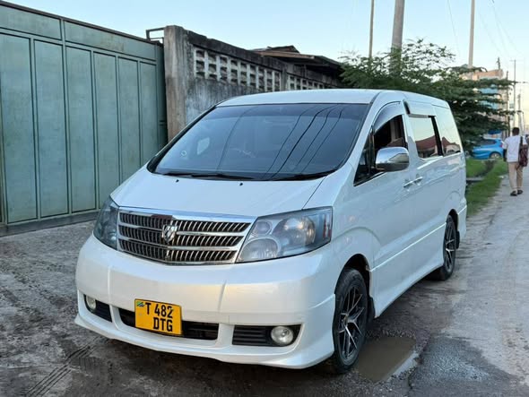 A picture of TOYOTA ALPHARD