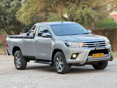 used toyota hilux