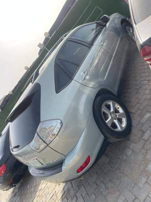 A picture of 2006 Lexus Rx330