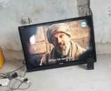 A picture of Toshiba flat tv inch 42