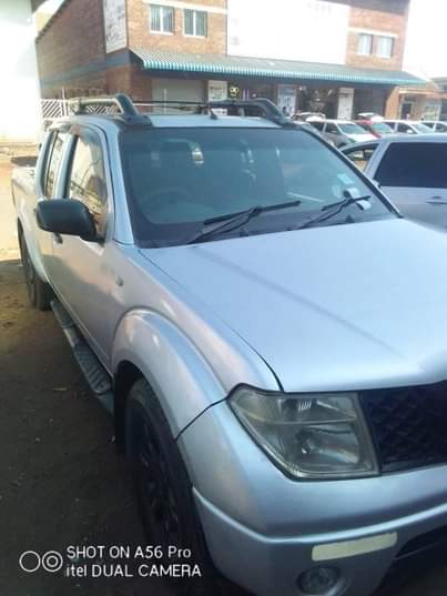 used nissan navara