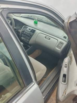 A picture of This two Honda car are in Osogbo both engine and