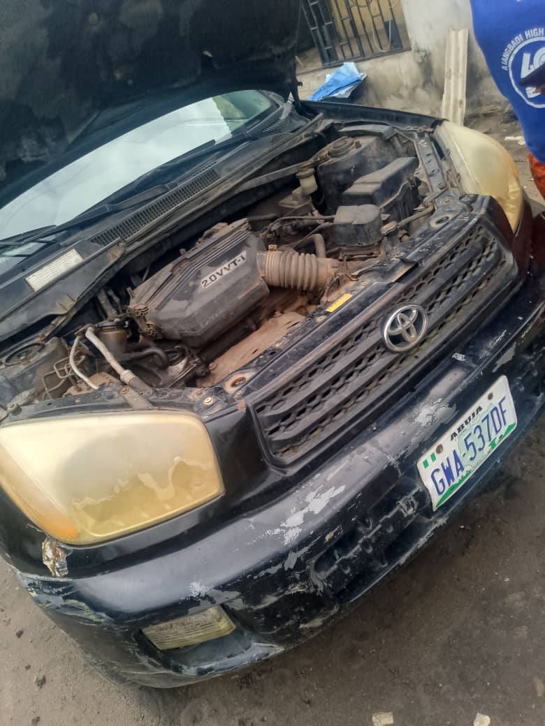A picture of Toyota rav4