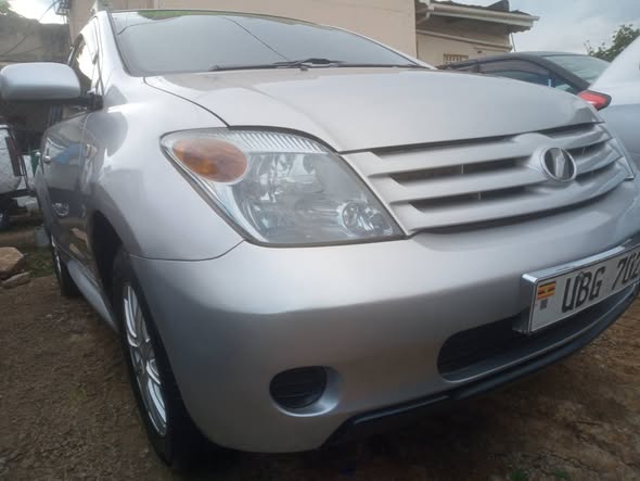 used toyota ist