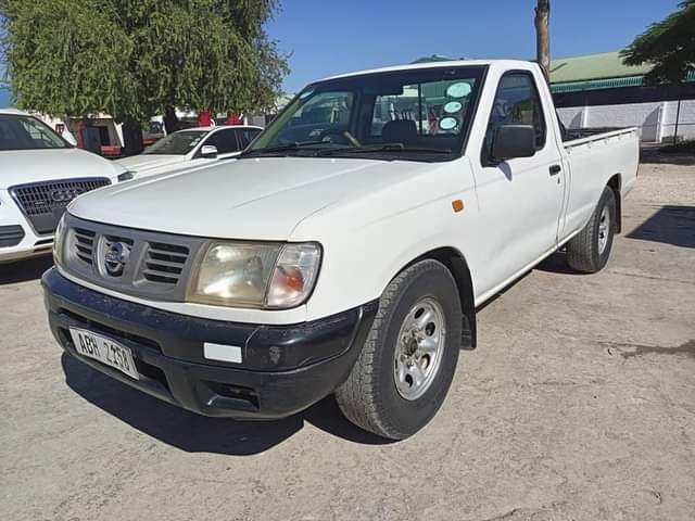 used nissan hardbody