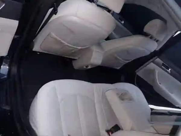 A picture of Belgium grade Hyundai sonata 2015 model first body buy and