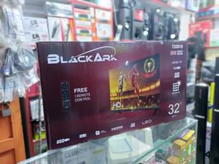 A picture of 32inch DIGITAL FREE TO AIR TV BLACKARK BRAND NEW
