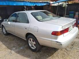 A picture of 2002 Toyota Camry drop light