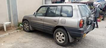 A picture of Rava 4 inauzwa mil 5