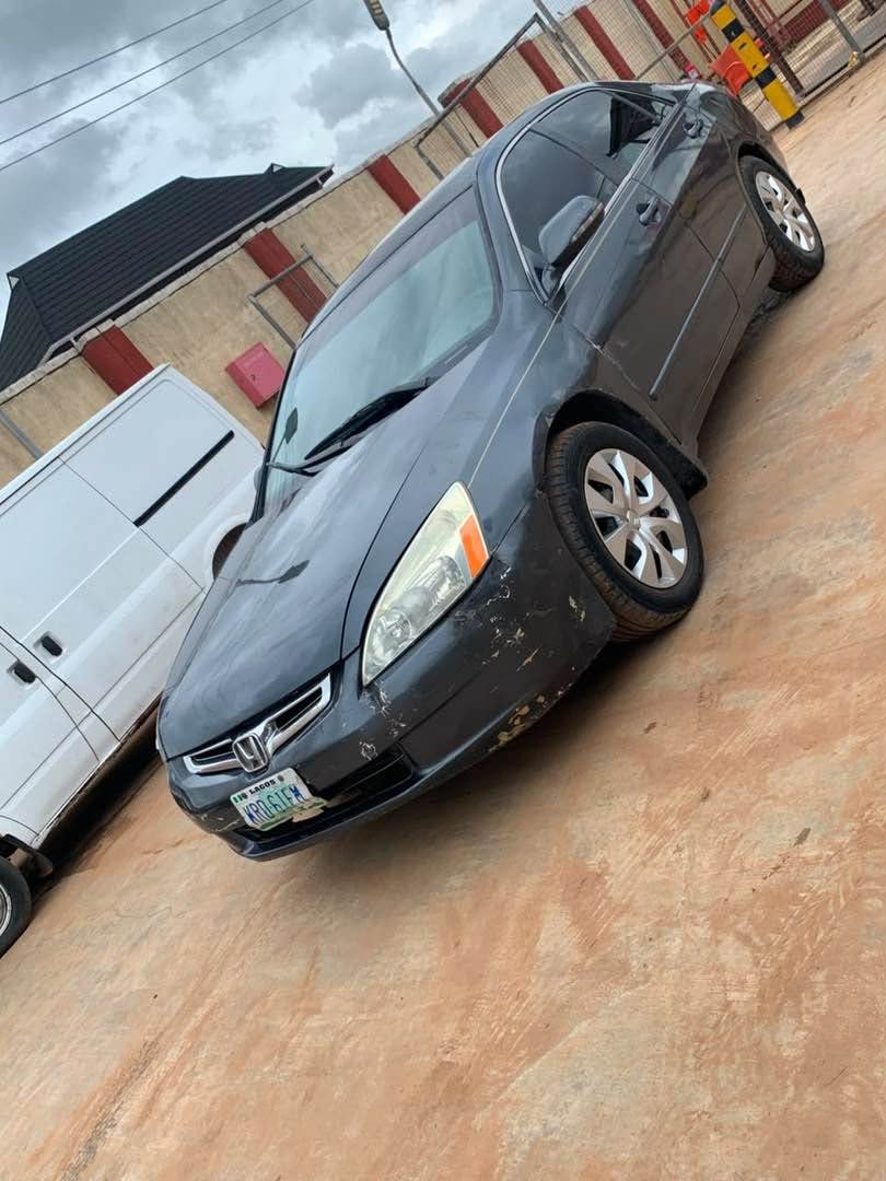 A picture of 2005 Honda Accord EOD 08156070524