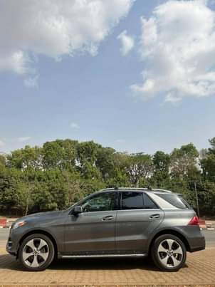 A picture of 2017 Mercedes Benz GLE350 2017