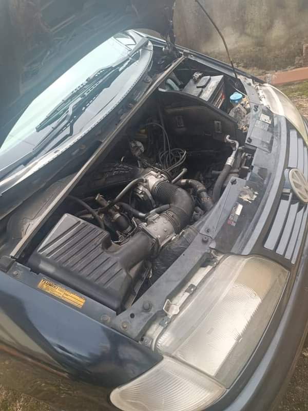 A picture of Volkswagen sharan Direct tokumbo 8.2m Location jos 09133324056 07037750476