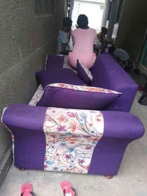 A picture of Sofa ya watu wawili