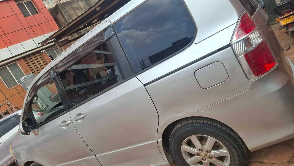 A picture of NOAH 25 5m call 0701488581 whatsapp 0701488581
