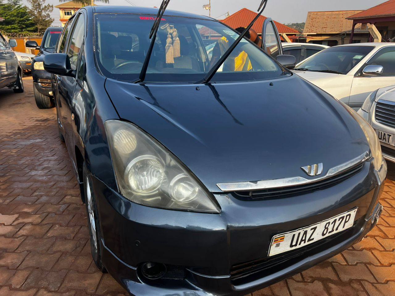 A picture of Toyota wish cash needed urgently