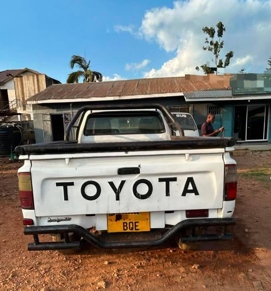 A picture of HILUX 0617050520