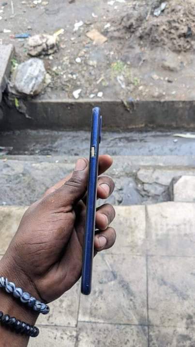 A picture of Samsung galaxy a20s