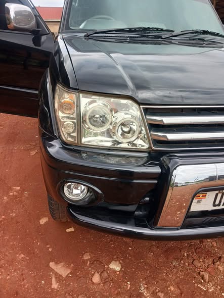 A picture of 1998 Toyota prado tx