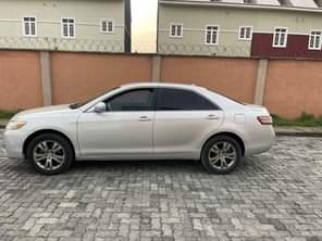 A picture of OMG This is tokunbo standard Camry 2010 model registered but