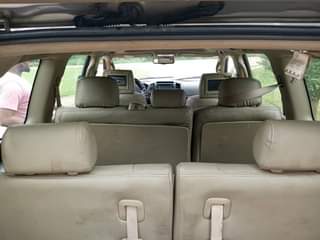 A picture of Neatly used 2010 Landcruiser pure first body bought brand new
