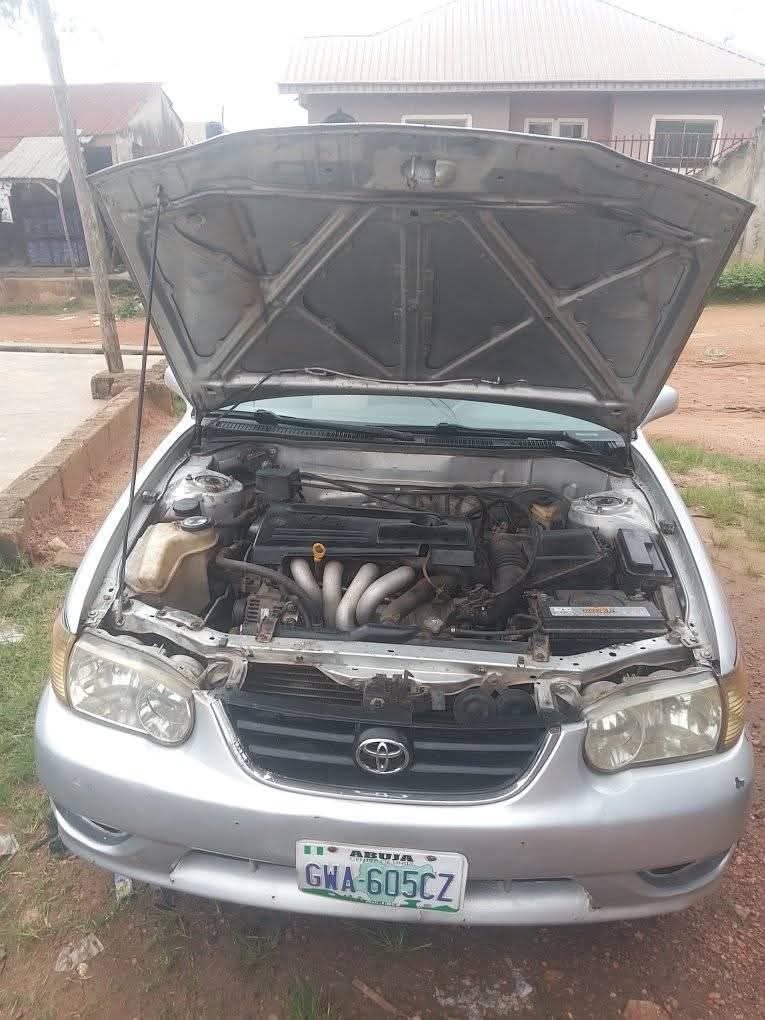 A picture of 2002 Toyota corolla