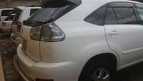 A picture of 2006 Toyota Harrier Kawundo