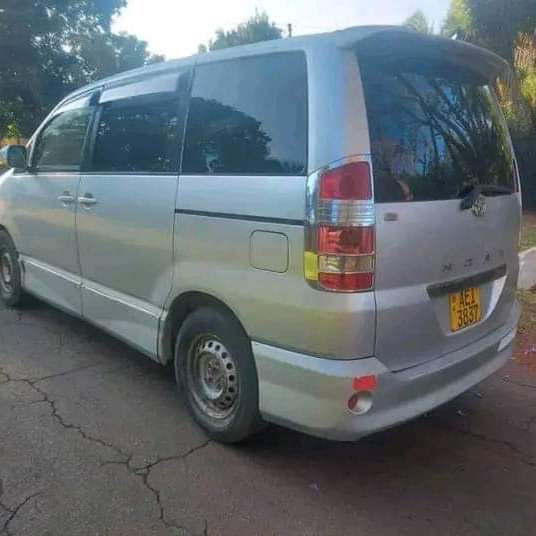 used toyota noah