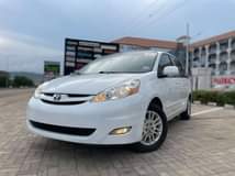 A picture of FOREIGN USED 2008 TOYOTA SIENNA XLE PRICE IS 6 8M