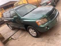 A picture of Registered tokunbo standard 2004 Toyota Highlander buy and drive nothing