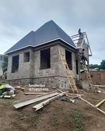 A picture of site mkuyuni mwanza kuanzia msingi hadi hapa siku 12 tumetumia