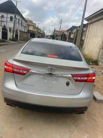 A picture of 2013 TOYOTA AVALON XLE