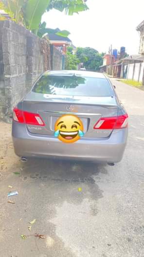 A picture of Sharp Belgium Standard 2008 Lexus Es350 in pristine condition with