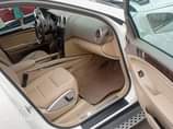 A picture of 2011 Mercedes Benz ml350 told