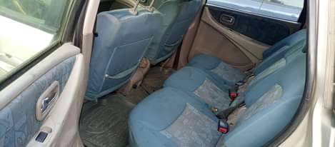A picture of Nissan Almera tino for sele with good engine and gear