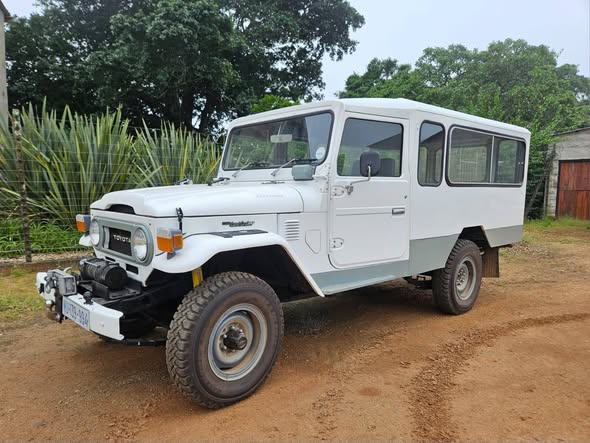 toyota land cruiser