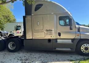 A picture of 2016 Daimler AG Freightliner Cascadia