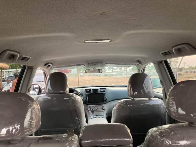A picture of 2013 TOYOTA HIGHLANDER