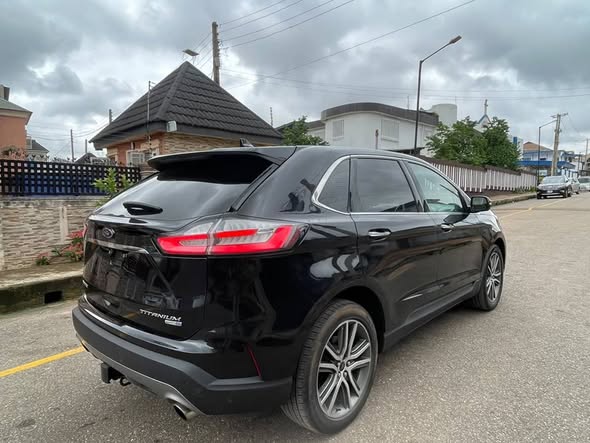 A picture of Foreign used 2019 ford Edge Accident free first body Price