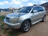 A picture of Inauzwa toyota harrier 11M