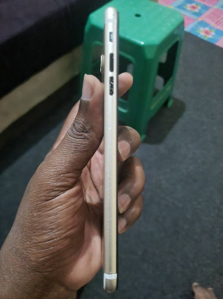 A picture of Iphone 7 plus