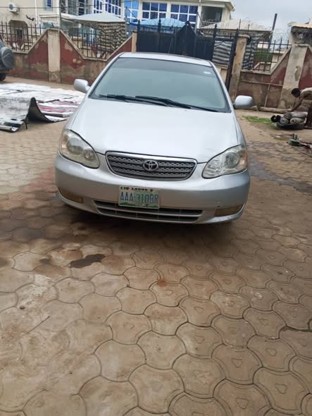 A picture of 04 Toyota Corolla