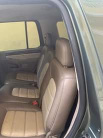 A picture of FORD EXPLORER 2004