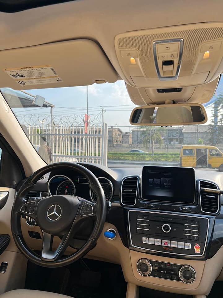 A picture of GLE350 2016 registered