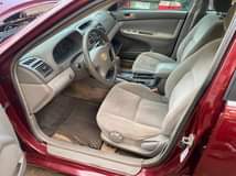 A picture of 2004 Toyota Camry Le
