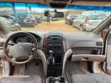 A picture of Toyota Sienna 2007 model