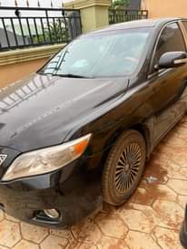 A picture of Toyota Camry 08122733790