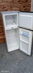 A picture of Nauza fridge yangu ya mo eletro offer lak 330k ujazo