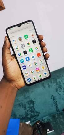 A picture of OPPO A77