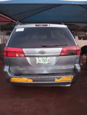 A picture of Toyota Sienna